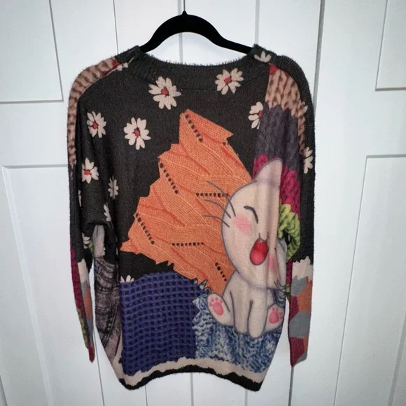 Adorable Graphic Crew Neck Artistic Knit Oversized Sweater medium - Picture 5 of 8